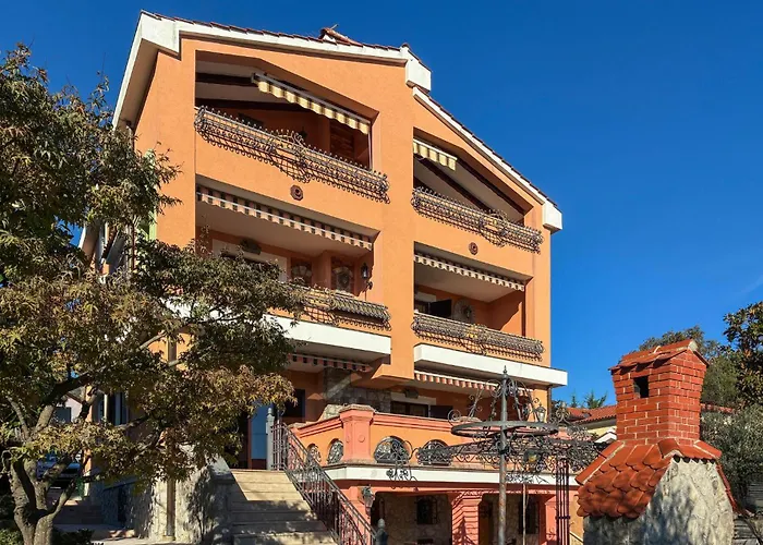 2 Bedroom Pet Friendly In דירה *