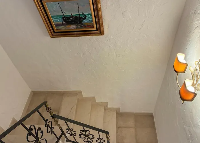 2 Bedroom Pet Friendly In * Opric