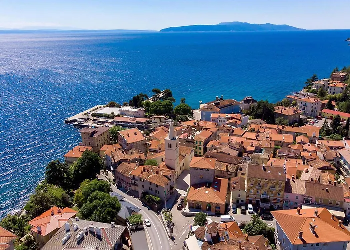 2 Bedroom Pet Friendly In * Opric